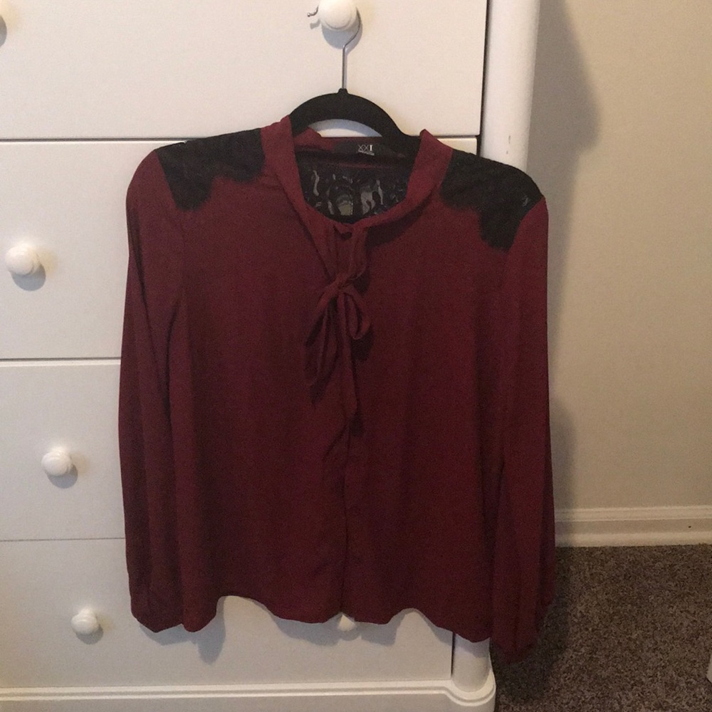 Burgundy blouse with black lace detail